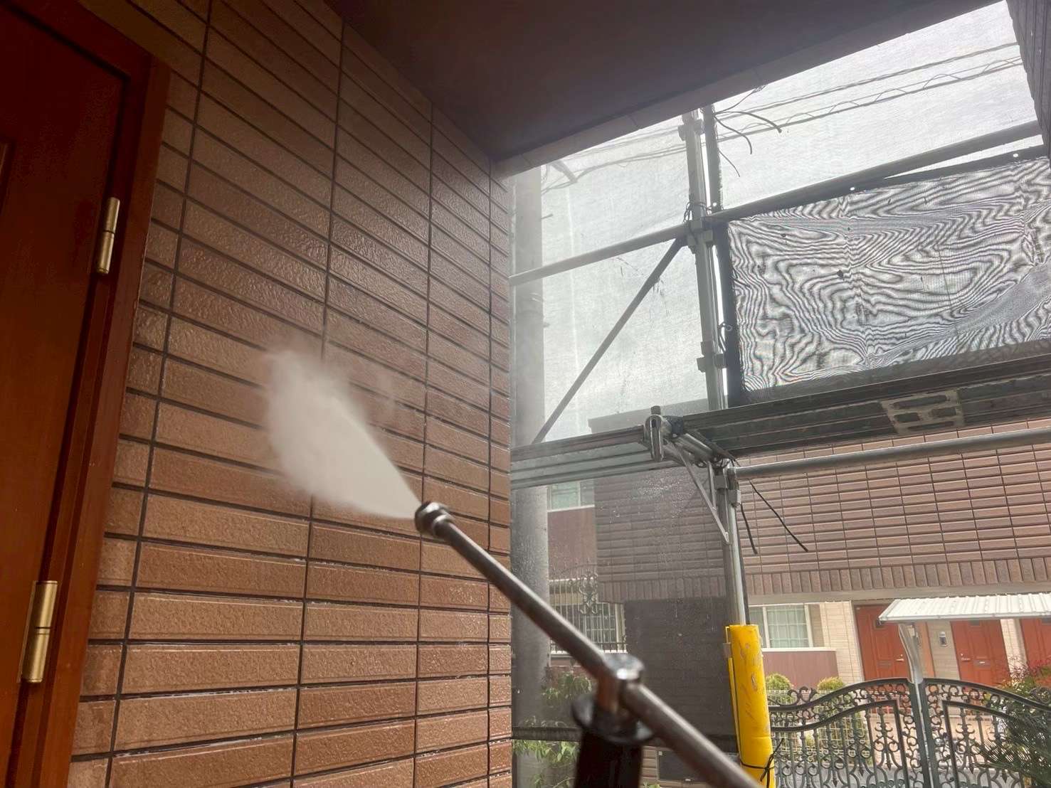野田市・柏市・流山市の外壁塗装は美装柳屋へ/【作業のご紹介】千葉県野田市N様邸・高圧洗浄作業